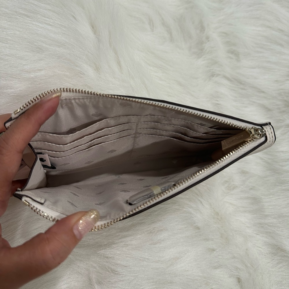 Kate Spade Wristlet Wallet - Picture 3 of 4